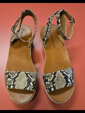 Lucky Brand Snake-Print Ankle Strap Sandals in Tan and Black - SZ 8